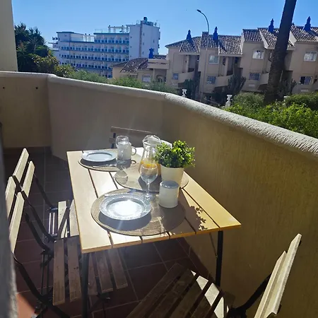 Casa Oasis Benalbeach Apartamento *